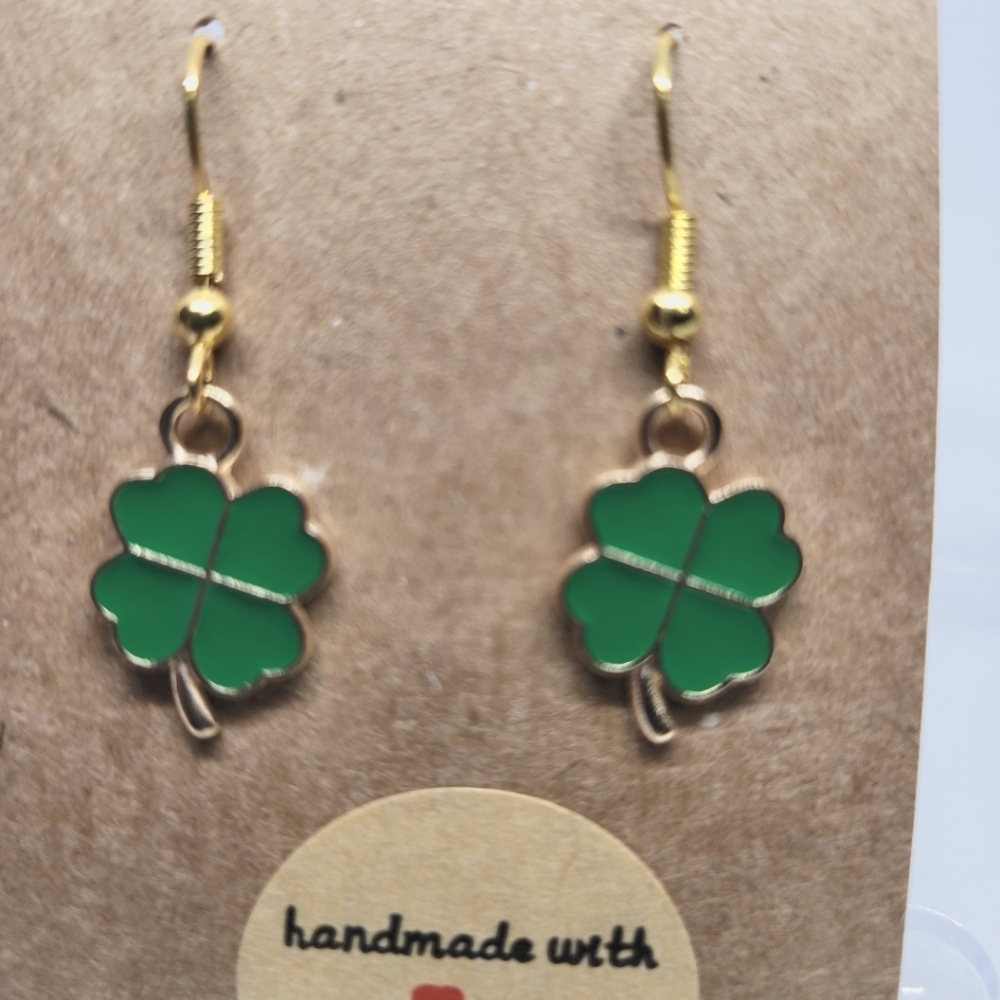 Hand Crafted Earrings St Patrick's Day Pierced Shamrocks Medium Green - Picture 3 of 4